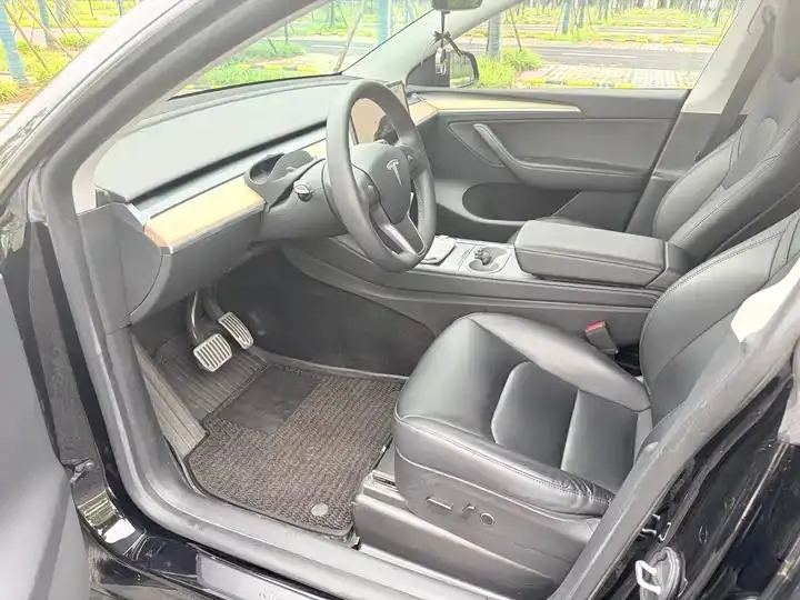 Model Y 2022 rear-wheel drive version 4