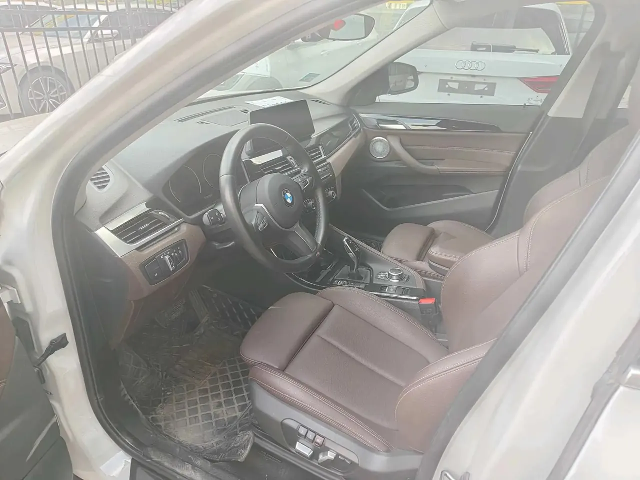 BMW X1 2022 sDrive20Li Luxury Model 3