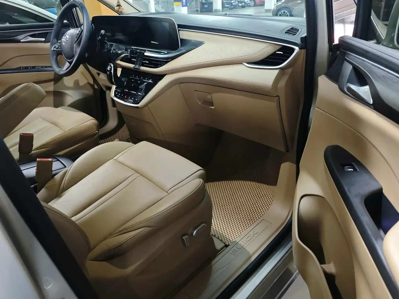Buick GL8 2021 ES Land Business 653T Prestige Model 8