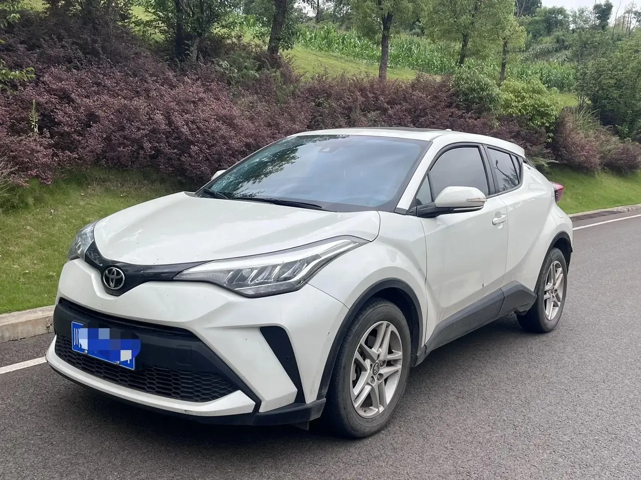 Open image lightbox: Toyota C- HR 2021 2.0L Comfort Edition