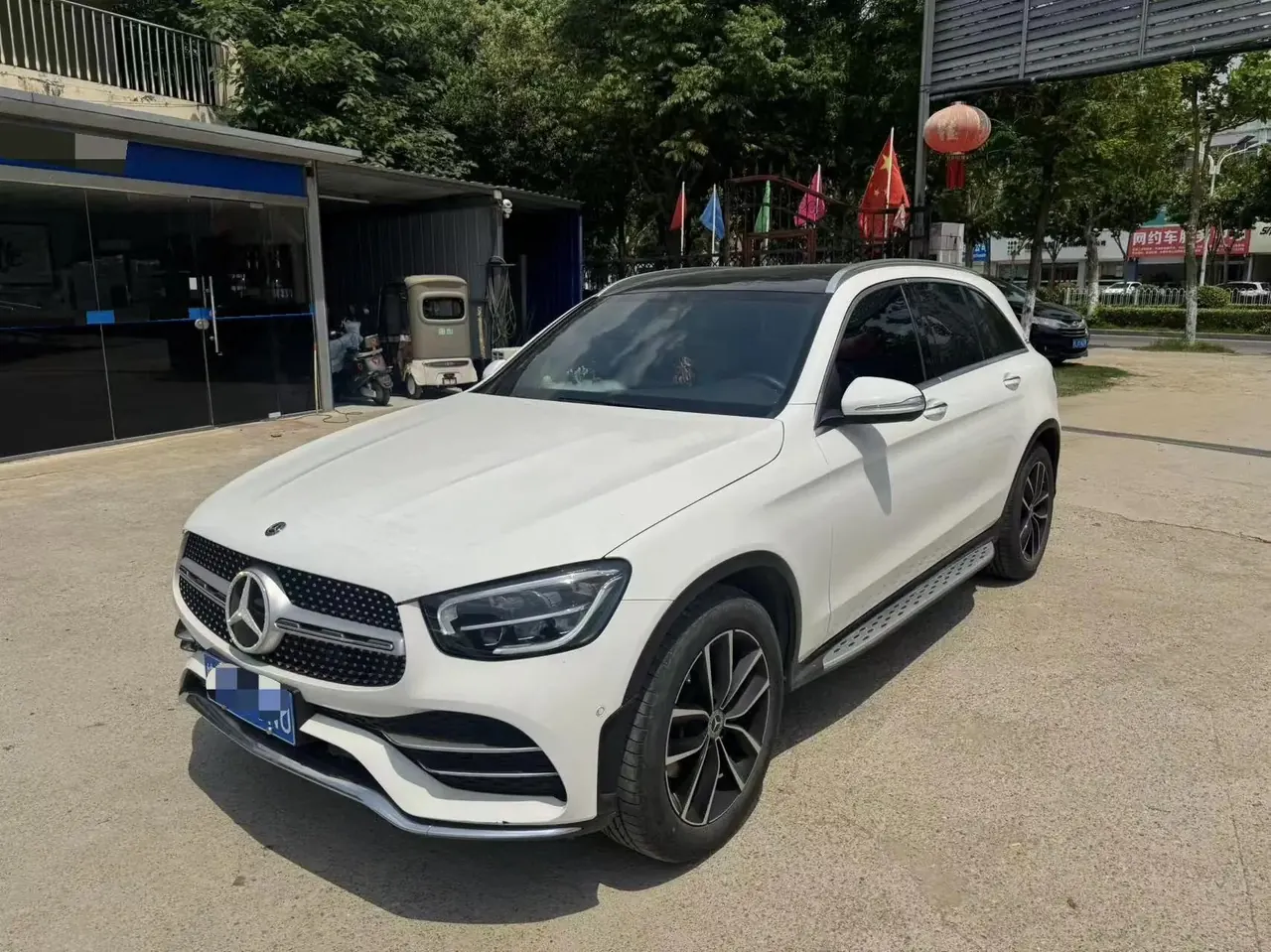 Mercedes Benz GLC 2020 model facelifted GLC 260 L 4MATIC Luxury Edition - View 1