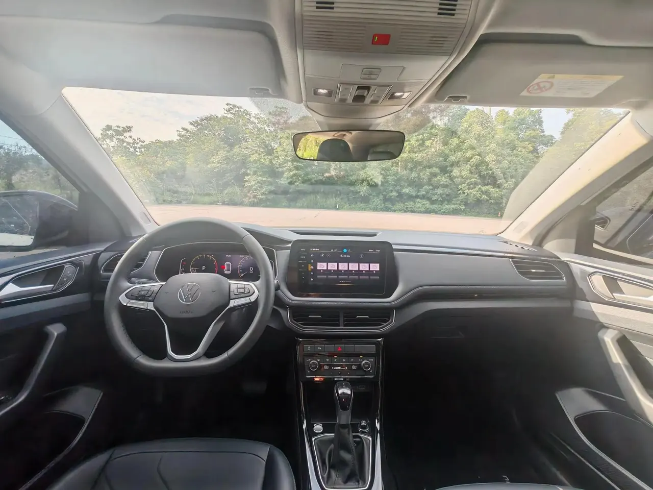 Volkswagen 2025 T-Roc New Edition 1.5TSI 300TSI Prestige Automatic 6