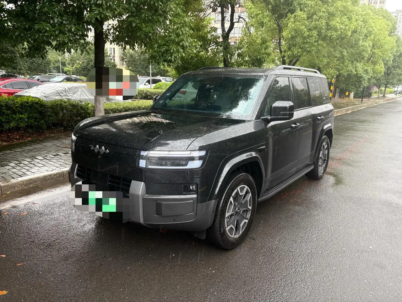 Open image lightbox: FangChengBao 2025 Titanium 7 1.5T Stepless 200KM Two-Drive Max Edition Automatic Gear