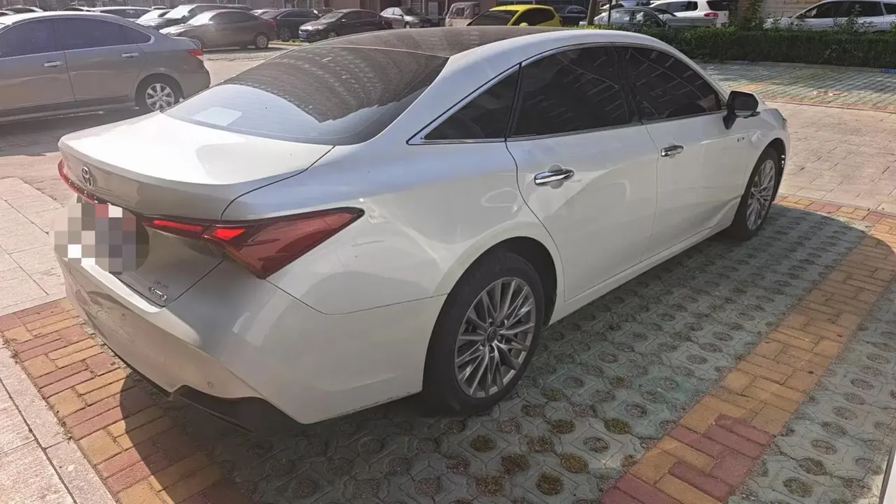 Toyota 2024 Asian Dragon Dual Engine 2.0 CVT Luxury Automatic 5