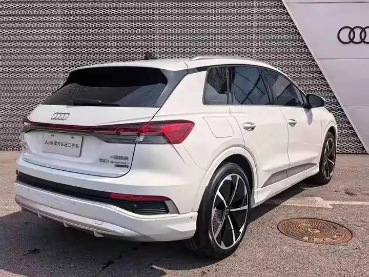Audi Q4 e-tron 2023 50 e-tron quattro Edition 3