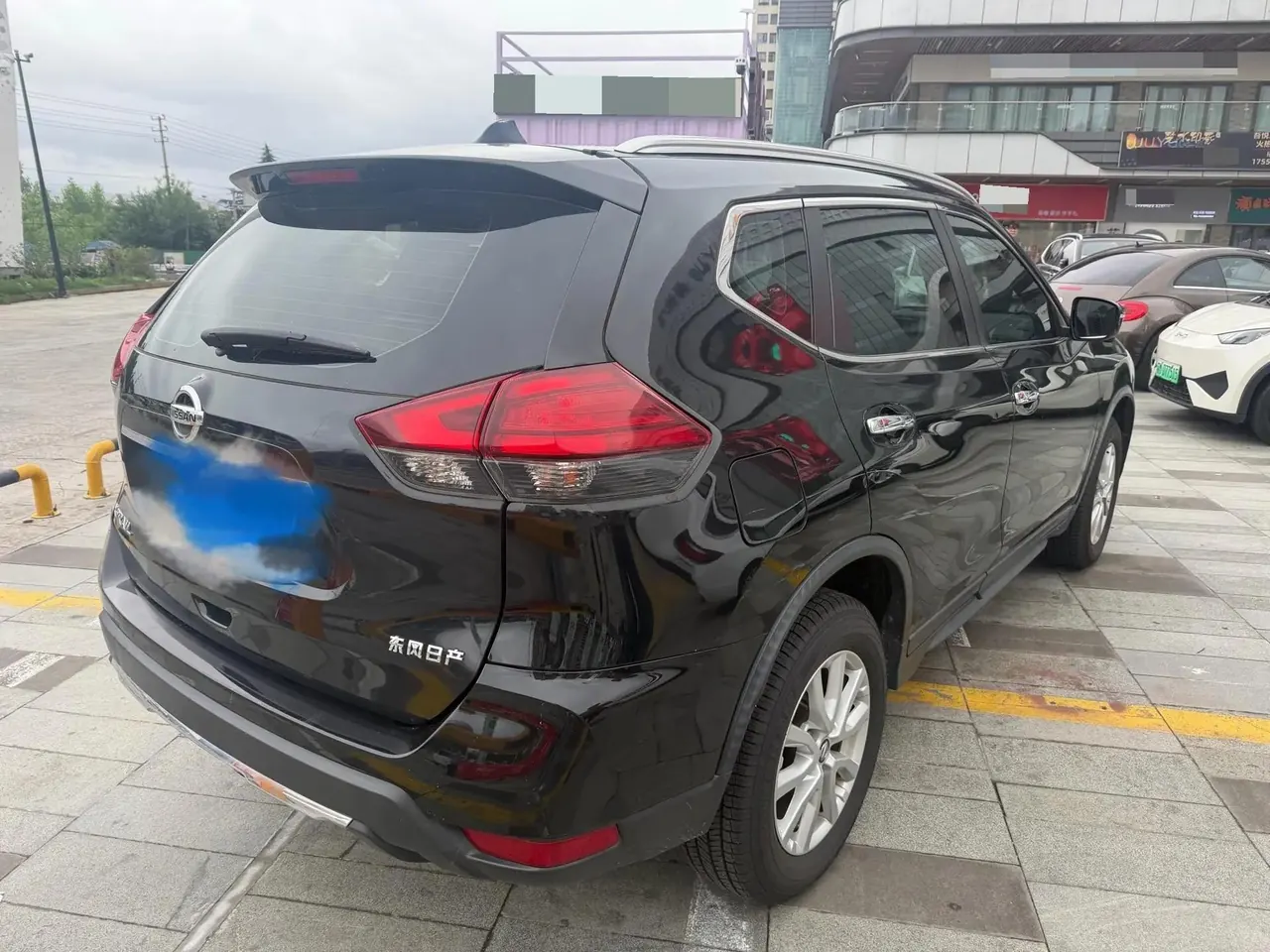 X-Trail 2021 2.0L CVT 2WD XL ITS Comfort Commemorative Edition 3
