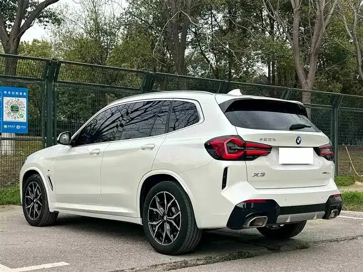 BMW X3 2022 xDrive25i M sports suit 10