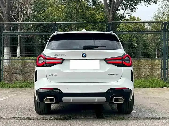 BMW X3 2022 xDrive25i M sports suit 11