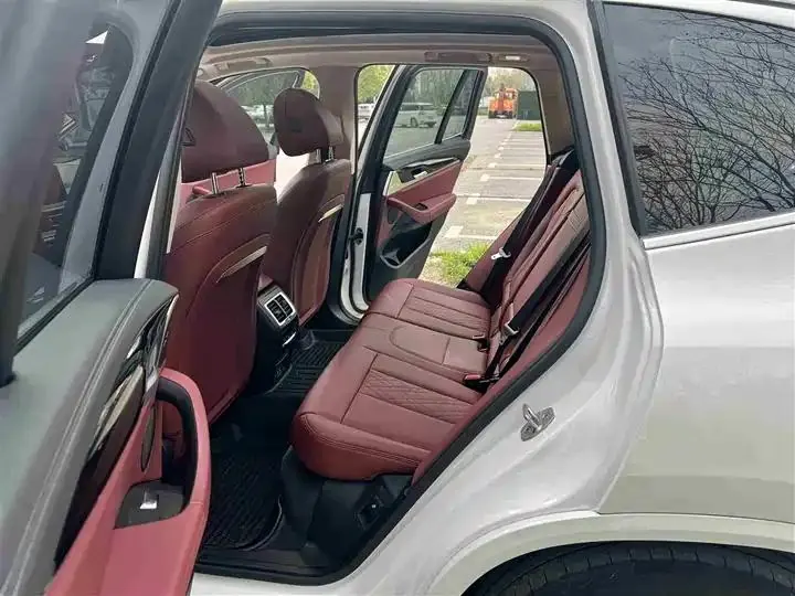 BMW X3 2022 xDrive25i M sports suit 14