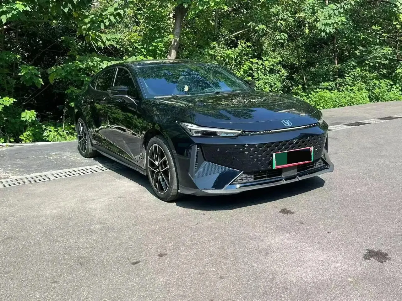 ChangAn 2024 UNI-V Smart Electric iDD 1.5 CVT Blue Whale 136km Intelligent Supreme Edition Automatic 3