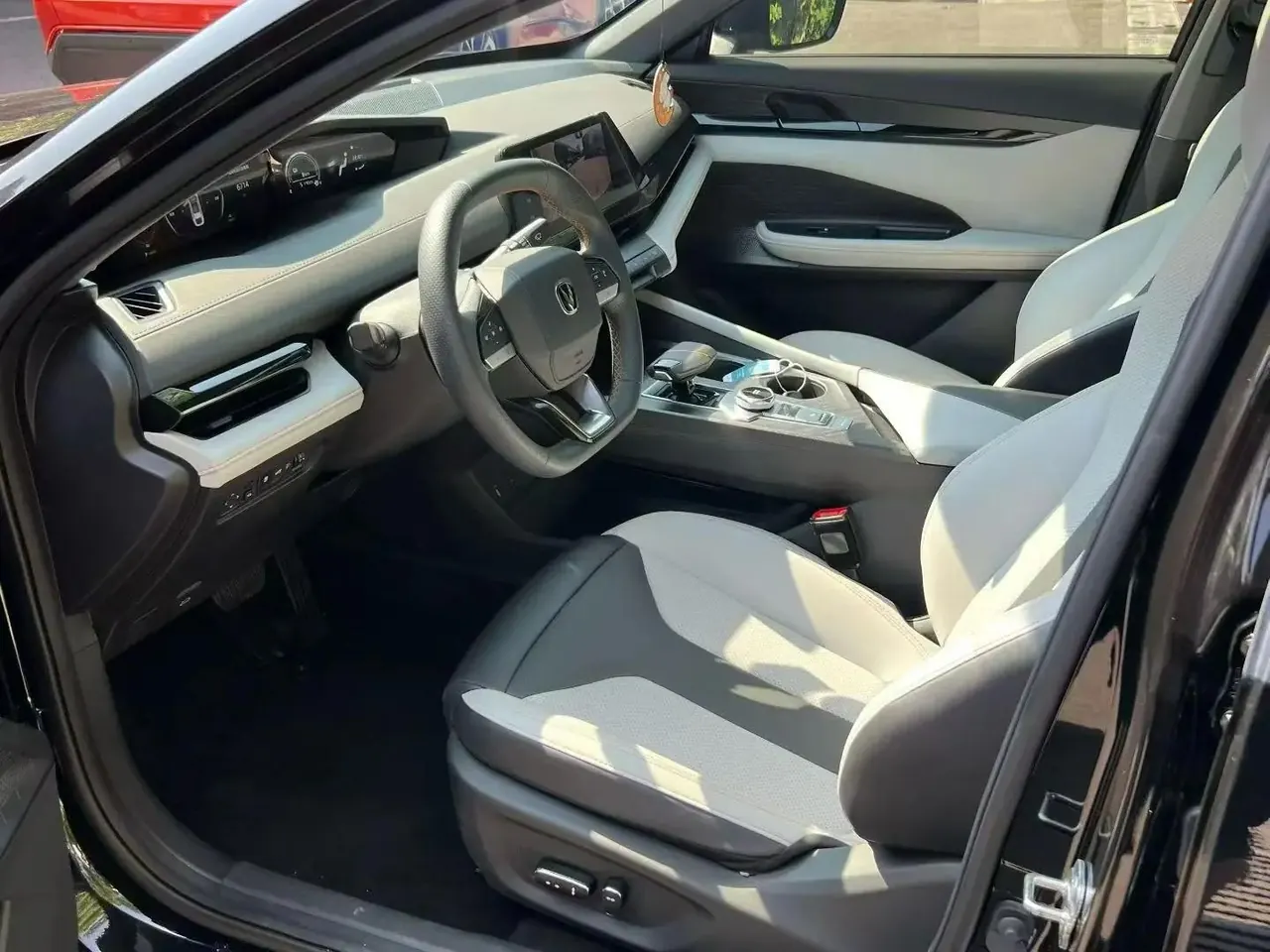 ChangAn 2024 UNI-V Smart Electric iDD 1.5 CVT Blue Whale 136km Intelligent Supreme Edition Automatic 4