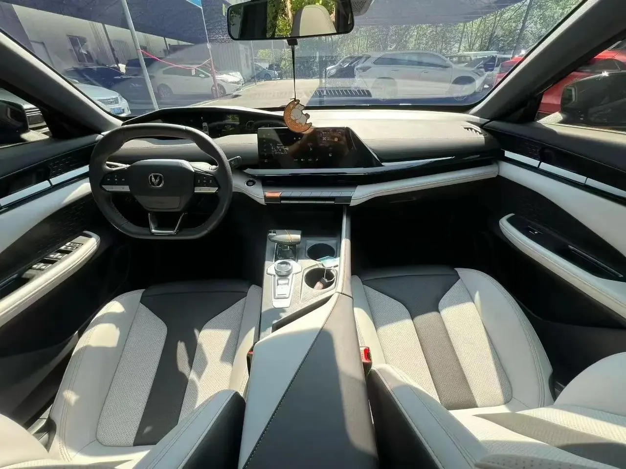 ChangAn 2024 UNI-V Smart Electric iDD 1.5 CVT Blue Whale 136km Intelligent Supreme Edition Automatic 6