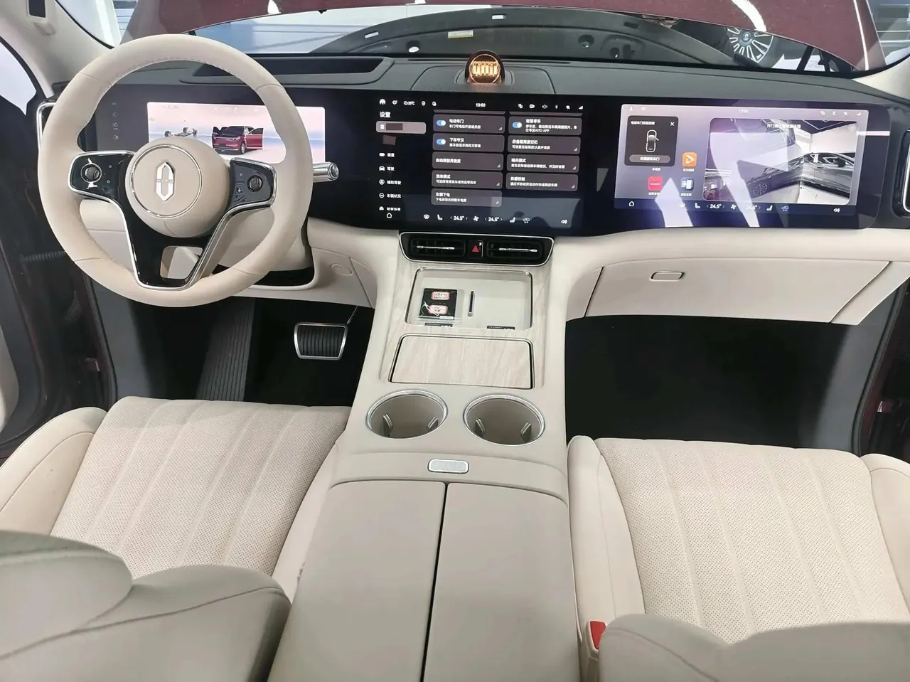 AITO M8 2025 extended range Ultra version 53.4kWh 5-seat version 4