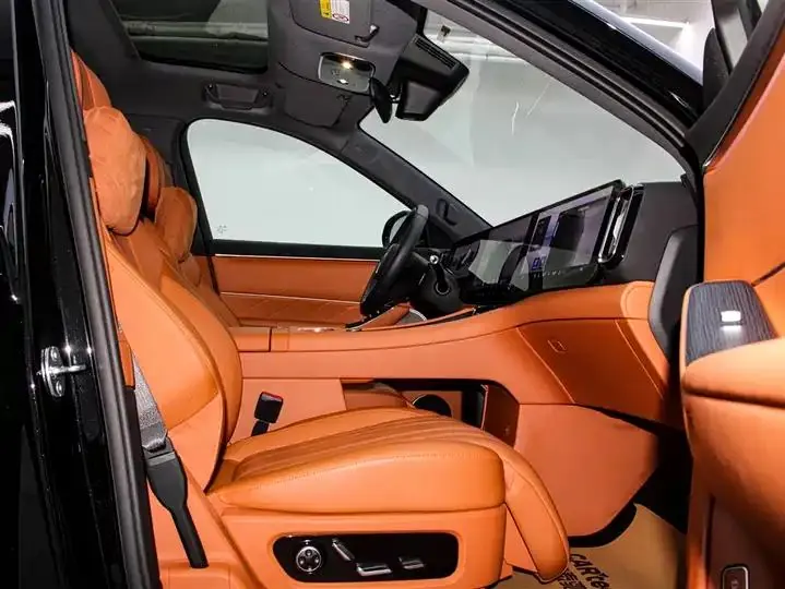 AITO M8 2025 model Range-Extended Ultra Version, 53.4 kWh, 5-seater (192-line Radar) 19