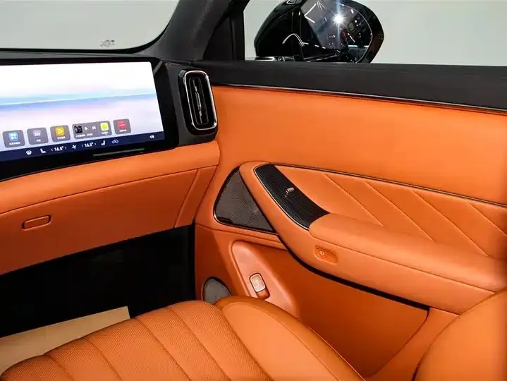 AITO M8 2025 model Range-Extended Ultra Version, 53.4 kWh, 5-seater (192-line Radar) 26