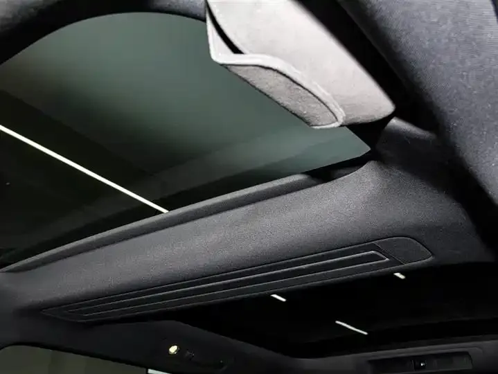 AITO M8 2025 model Range-Extended Ultra Version, 53.4 kWh, 5-seater (192-line Radar) 36