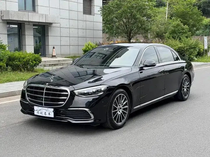 Открыть галерею: Mercedes Benz S Class 2025 S 400 L Luxury Model
