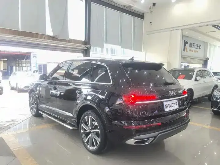 Audi Q7 2020 55 TFSI quattro S line Sport 4