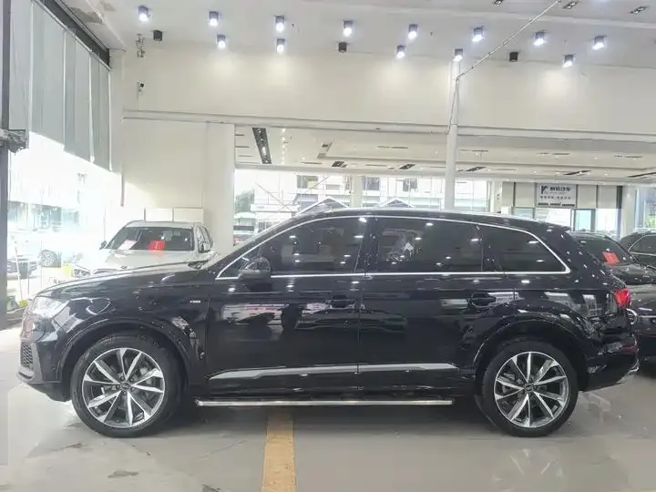 Audi Q7 2020 55 TFSI quattro S line Sport 7