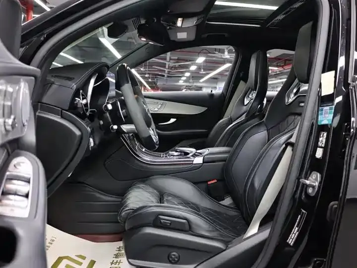 Mercedes Benz GLC Coupe AMG 2018 AMG GLC 63 S 4MATIC Coupe SUV 9