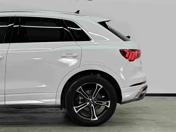 Audi Q3 2022 model 35 TFSI Fashion Dynamic Edition 12