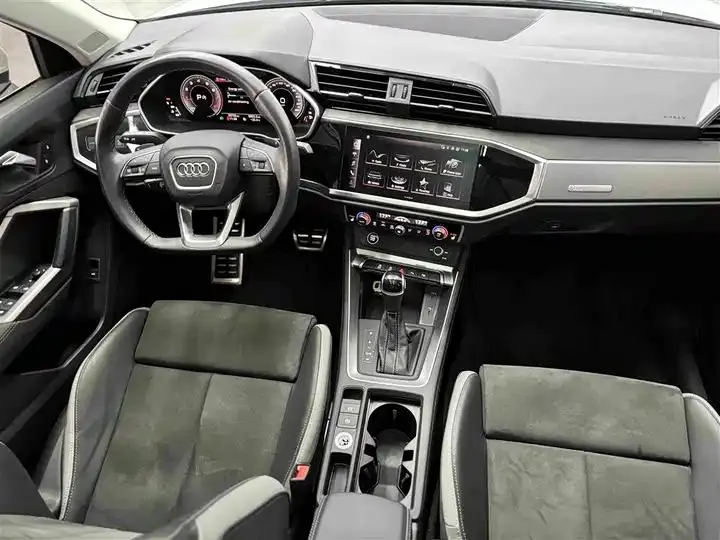 Audi Q3 2022 model 35 TFSI Fashion Dynamic Edition 13