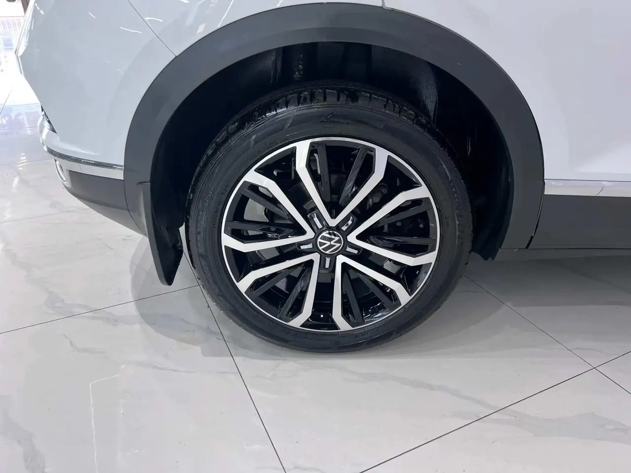 T-ROC 2022 280TSI DSG Front-Wheel Drive Comfort PLUS 17
