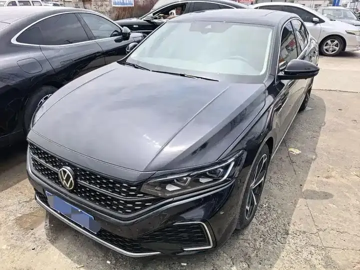 Passat 2023 380TSI Deluxe Edition - View 1