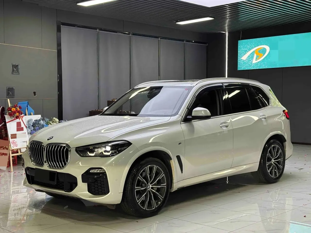 BMW X5 (Imported) 2020 xDrive30i X Design Set - View 1