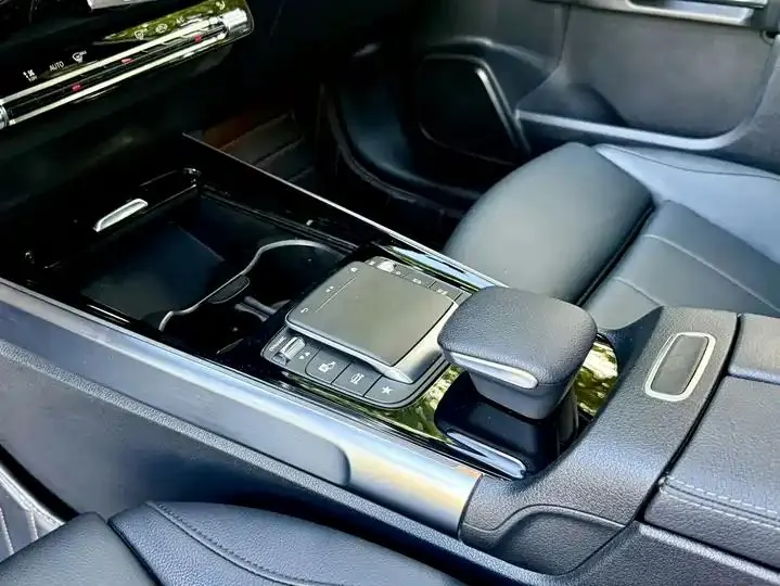 Mercedes Benz GLB 2020 GLB 200 Fashion 9