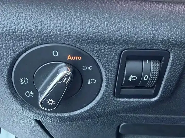 Bora 2023, 200TSI DSG Zhixing PRO Edition 9