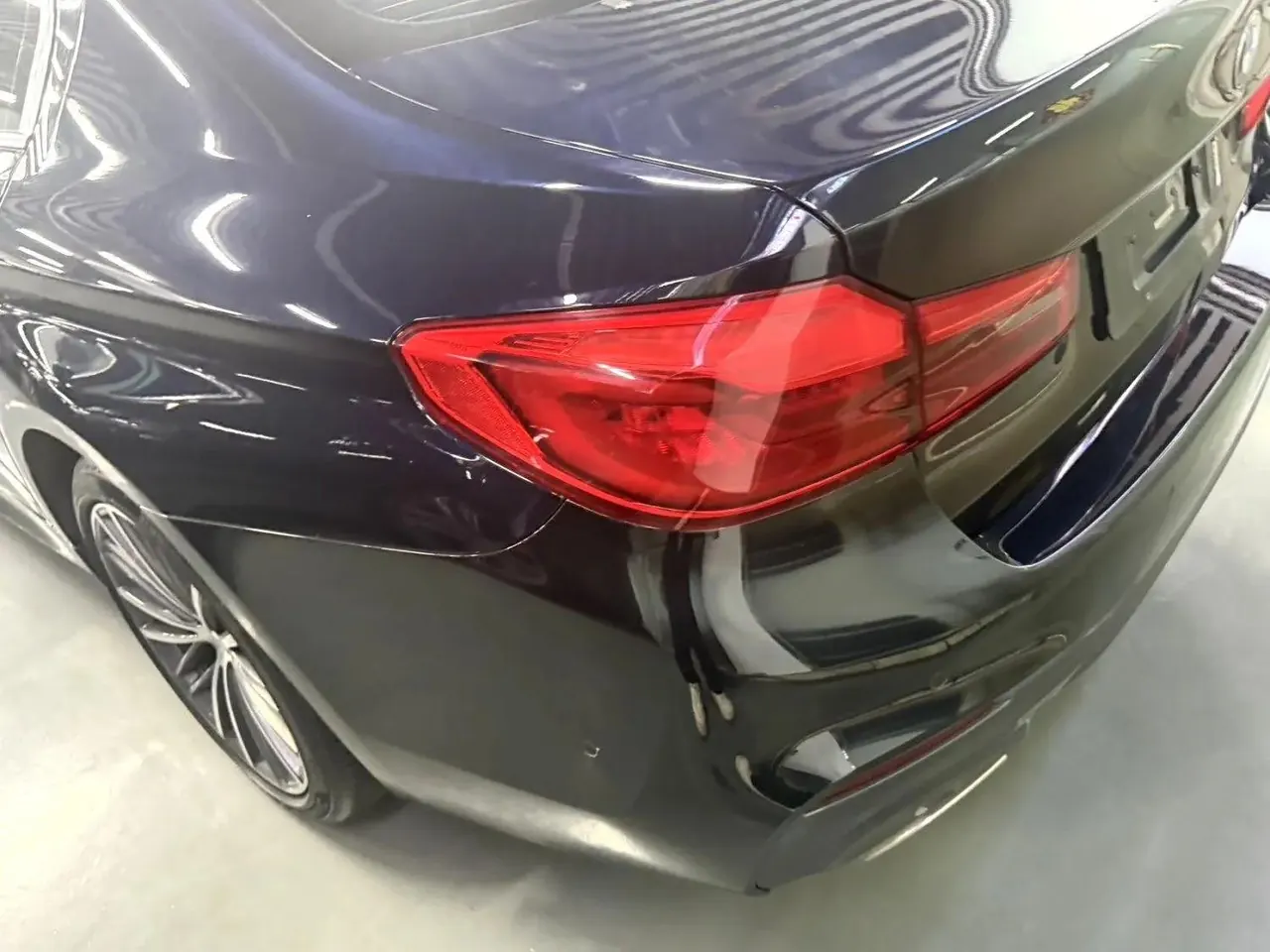 BMW 5 Series 2020 530Li Leading M Sports Suit 6