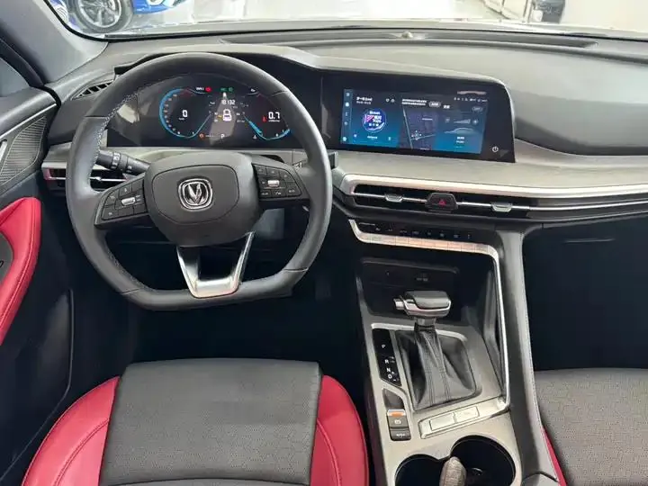 ChangAn CS35PLUS 2022 Blue Whale NE 1.4T DCT Luxury Model 13