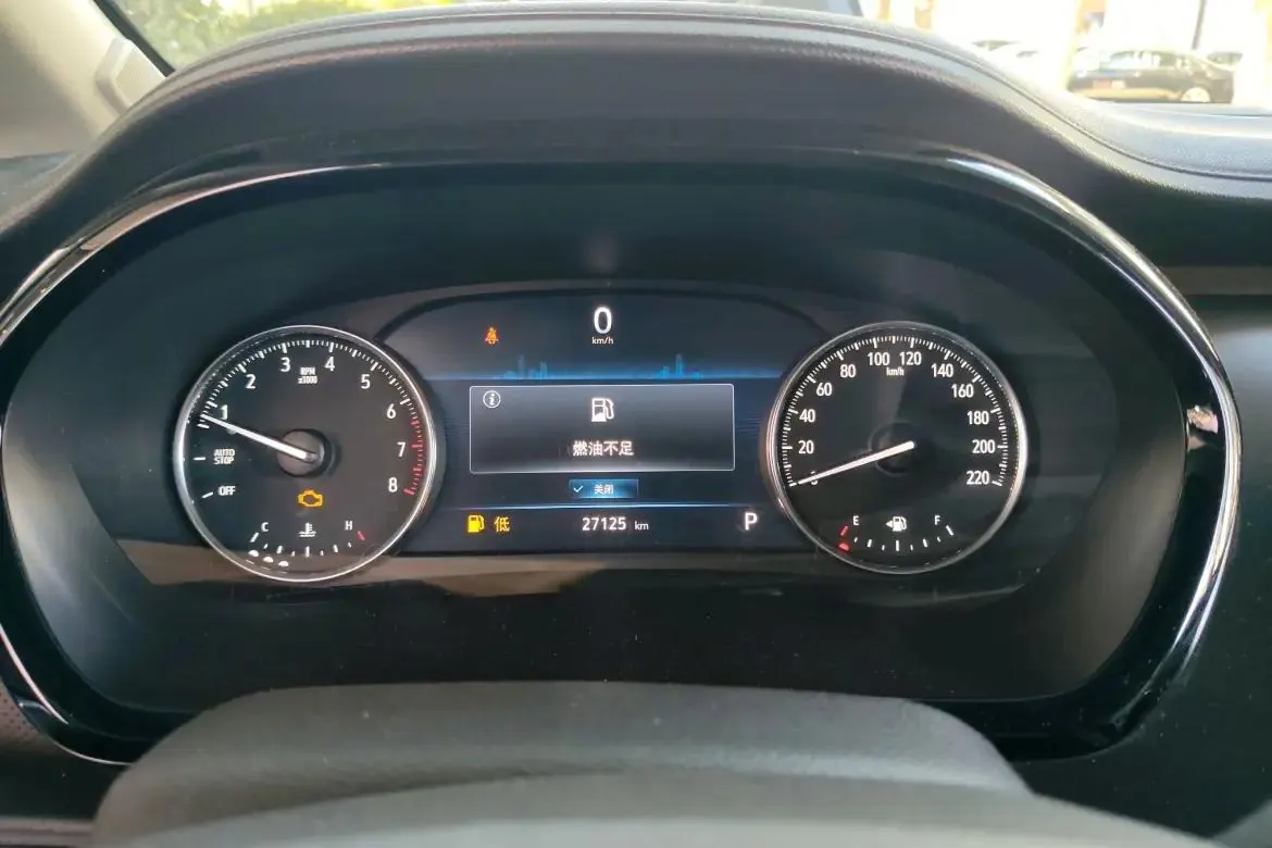 Buick GL8 2021 Land Business Class 652T Luxury Model 13