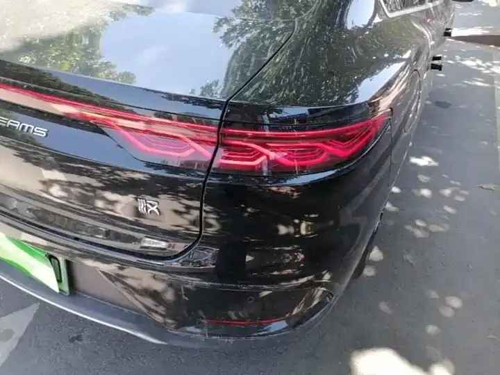 Han 2024 DM-i Honor Edition 121km Premium Model 8