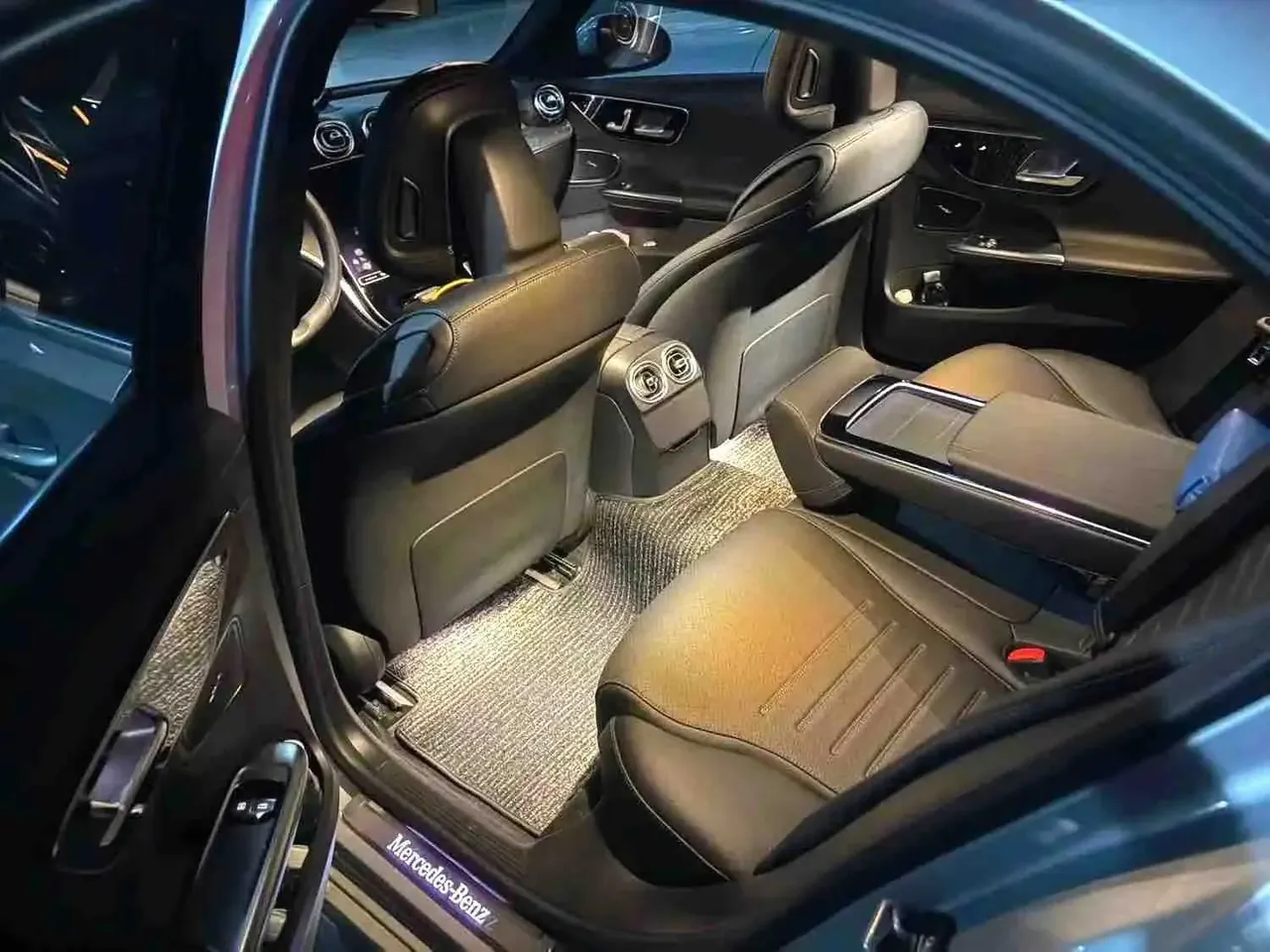 Mercedes Benz Class C 2022 to C 260 L Sports Edition 8