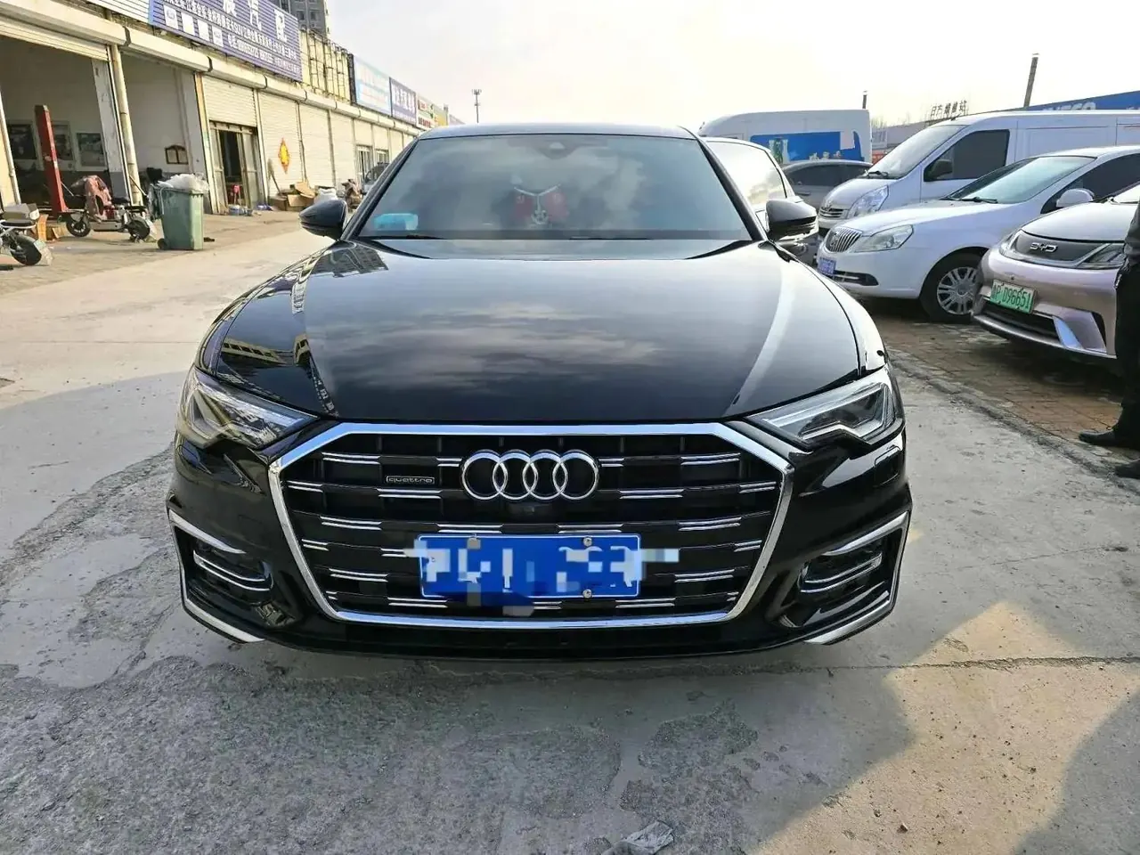 Audi 2023 A6L 2.0TFSI 45TFSI Selected Dynamic (Modified) Automatic Gear 2