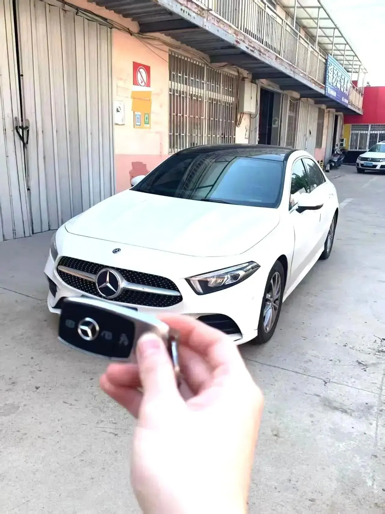 Mercedes Benz A- Class 2020 model facelift A 200 L Sport Sedan Luxury Edition - View 1