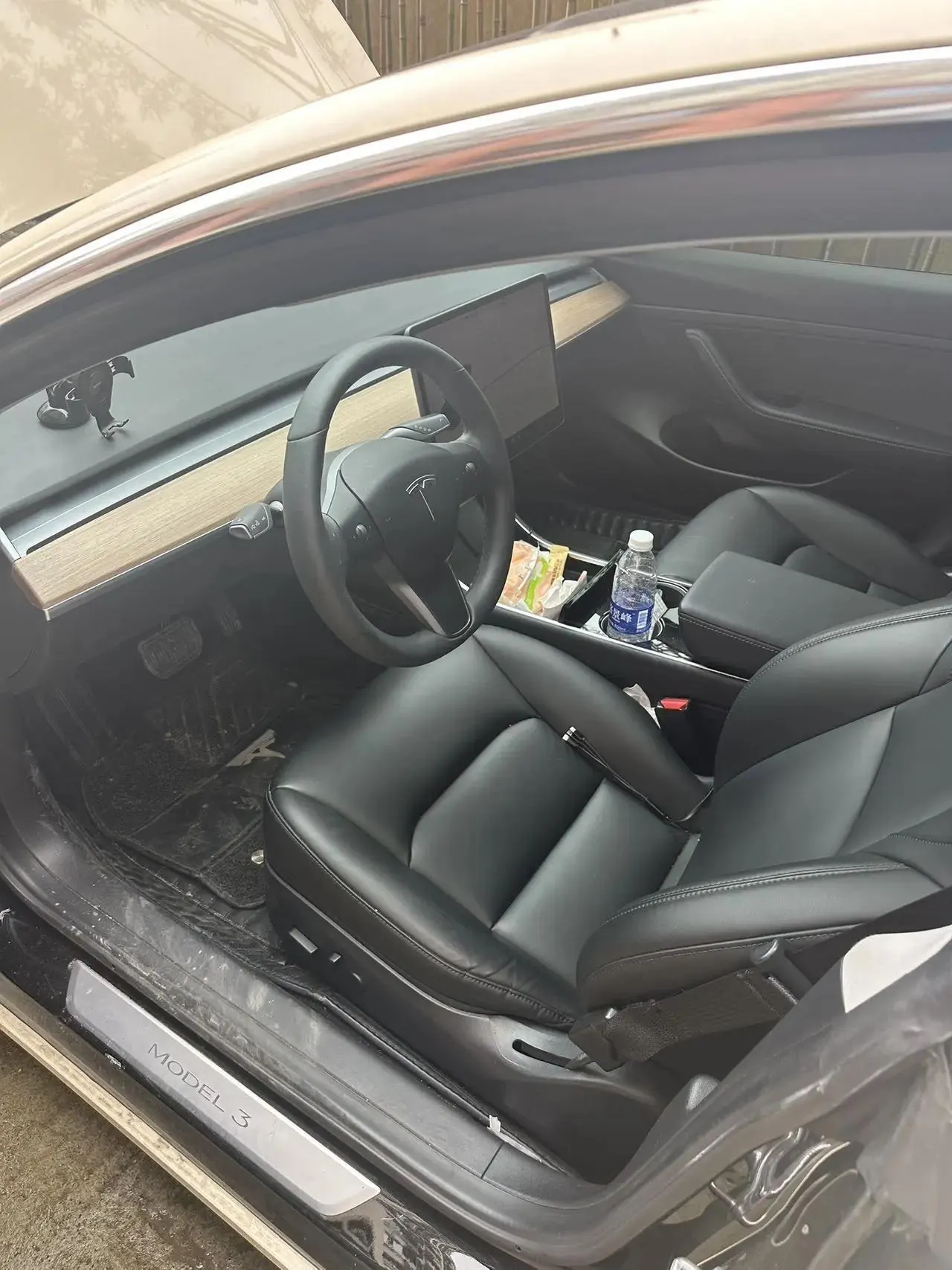 2019 Model 3 Standard Range Rear-Wheel Drive Upgrade Version 2