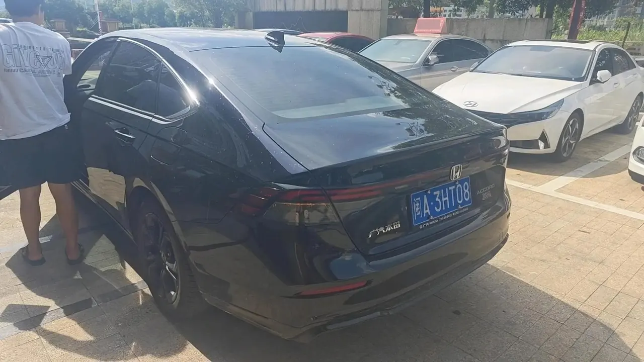 Honda 2025 11th Generation Accord 1.5T CVT 260TURBO Sport Series Comfort Version Automatic 3