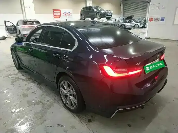 BMW i3 2025 eDrive 35 L 5