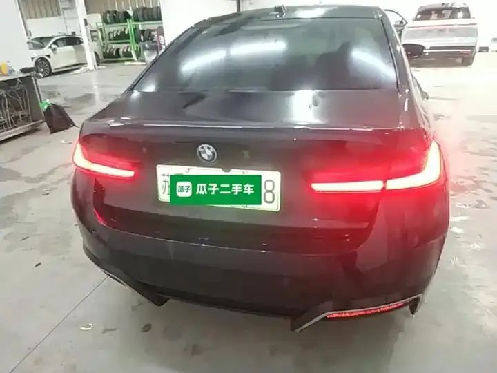 BMW i3 2025 eDrive 35 L 6
