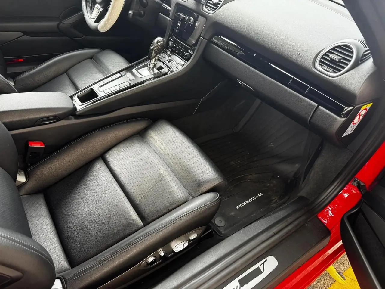 Porsche 718 2019 Cayman T 2.0T 6