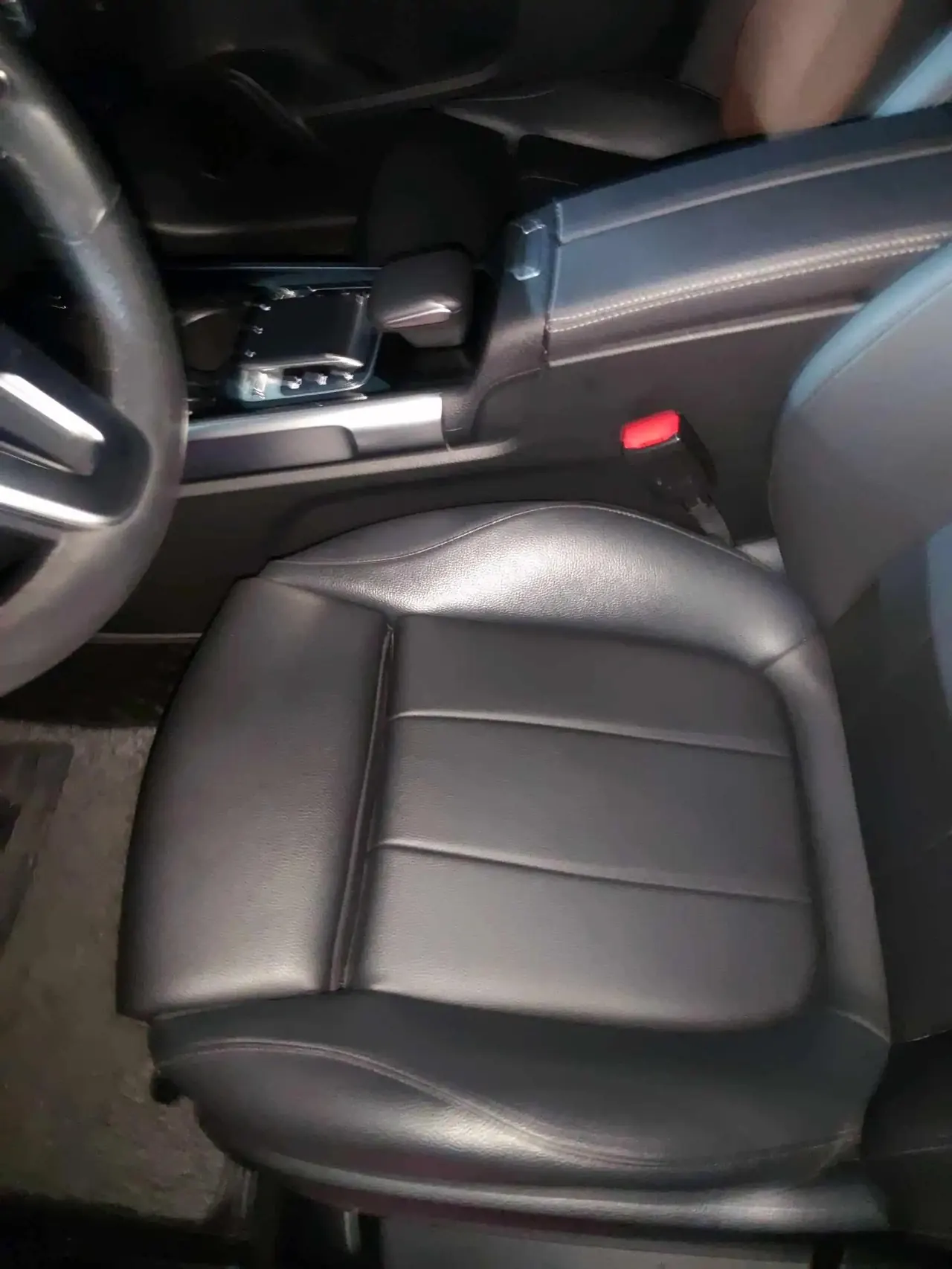 Mercedes Benz GLB 2020 Model Facelift GLB 200 Luxury Version 3
