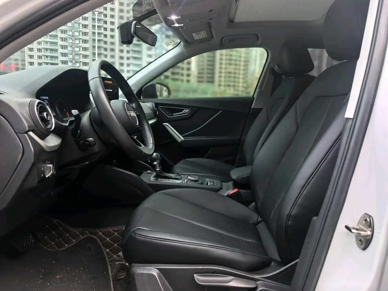 Audi Q2L 2021 model 35 TFSI Stylish Elegant Edition 7