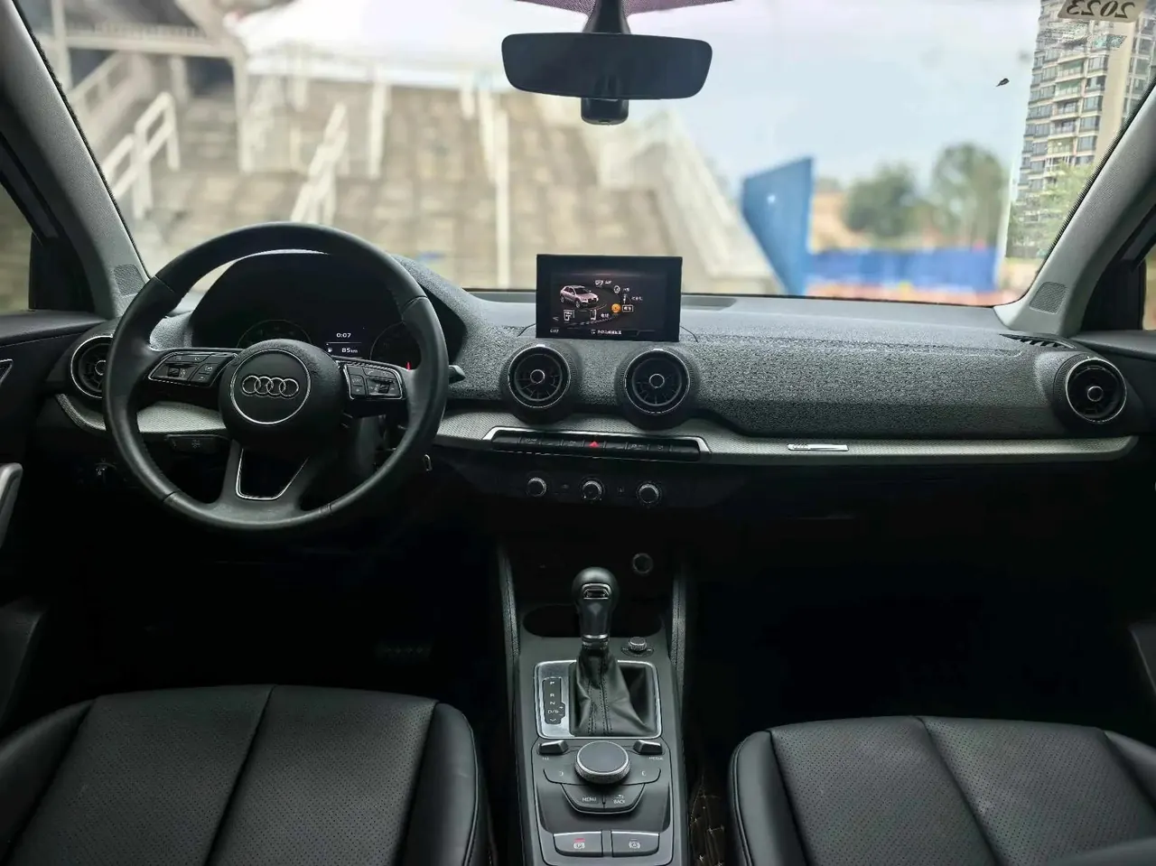 Audi Q2L 2021 model 35 TFSI Stylish Elegant Edition 9