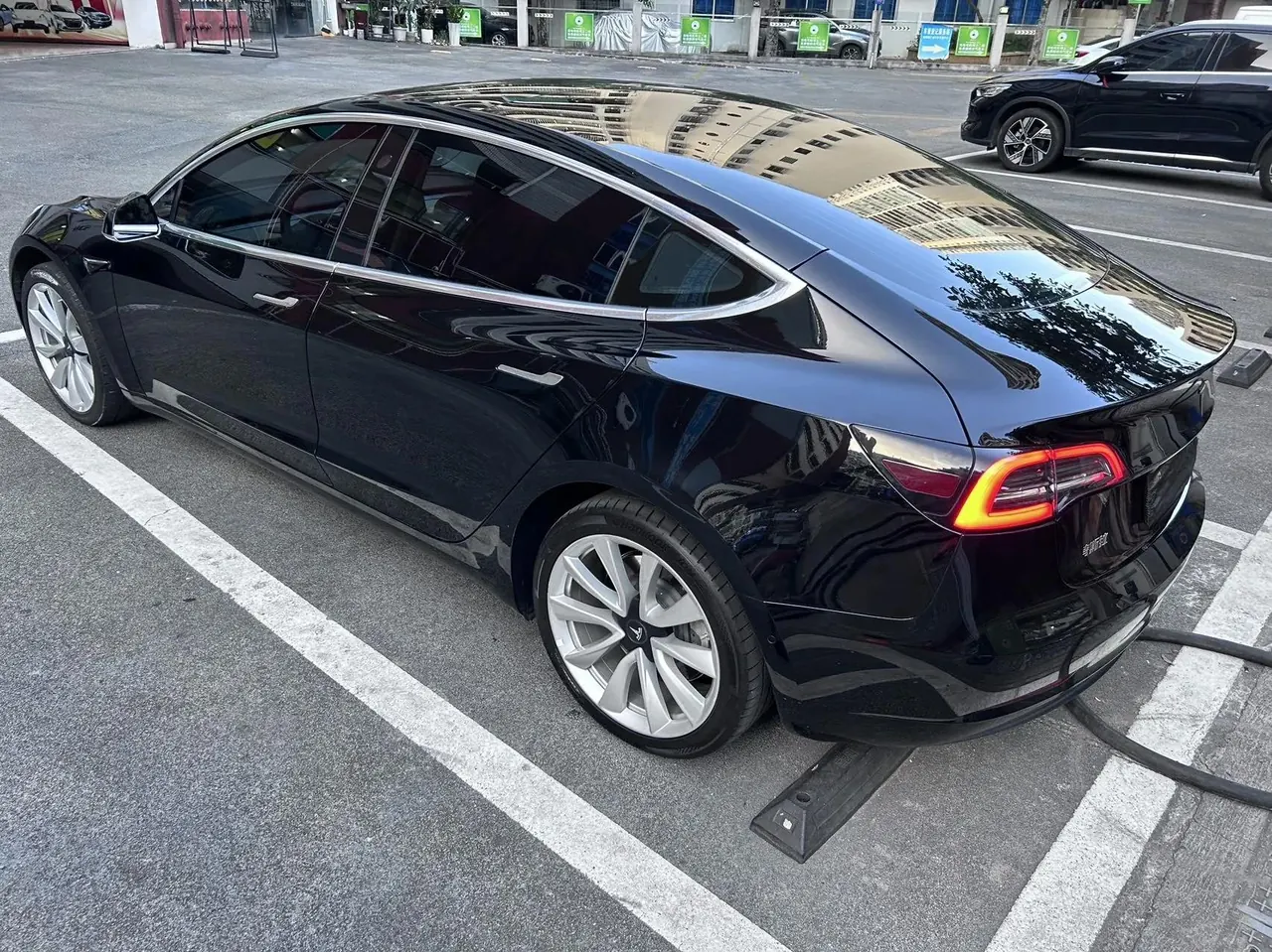 2019 Model 3 Standard Range Rear-Wheel Drive Upgrade Version 9
