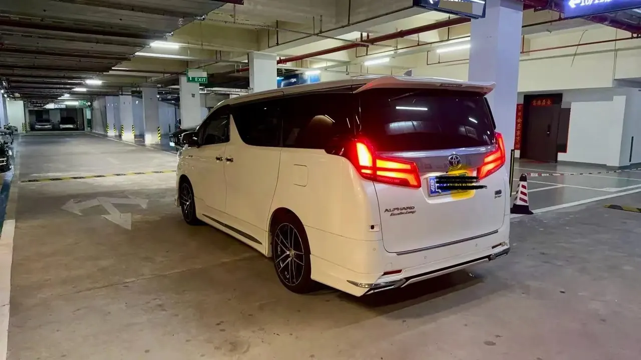 Alphard 2021 Dual-Engine 2.5L Prestige Edition 3