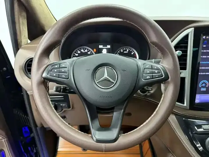 Vito 2021 2.0T Business Edition 7 16