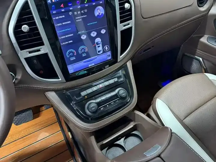 Vito 2021 2.0T Business Edition 7 17